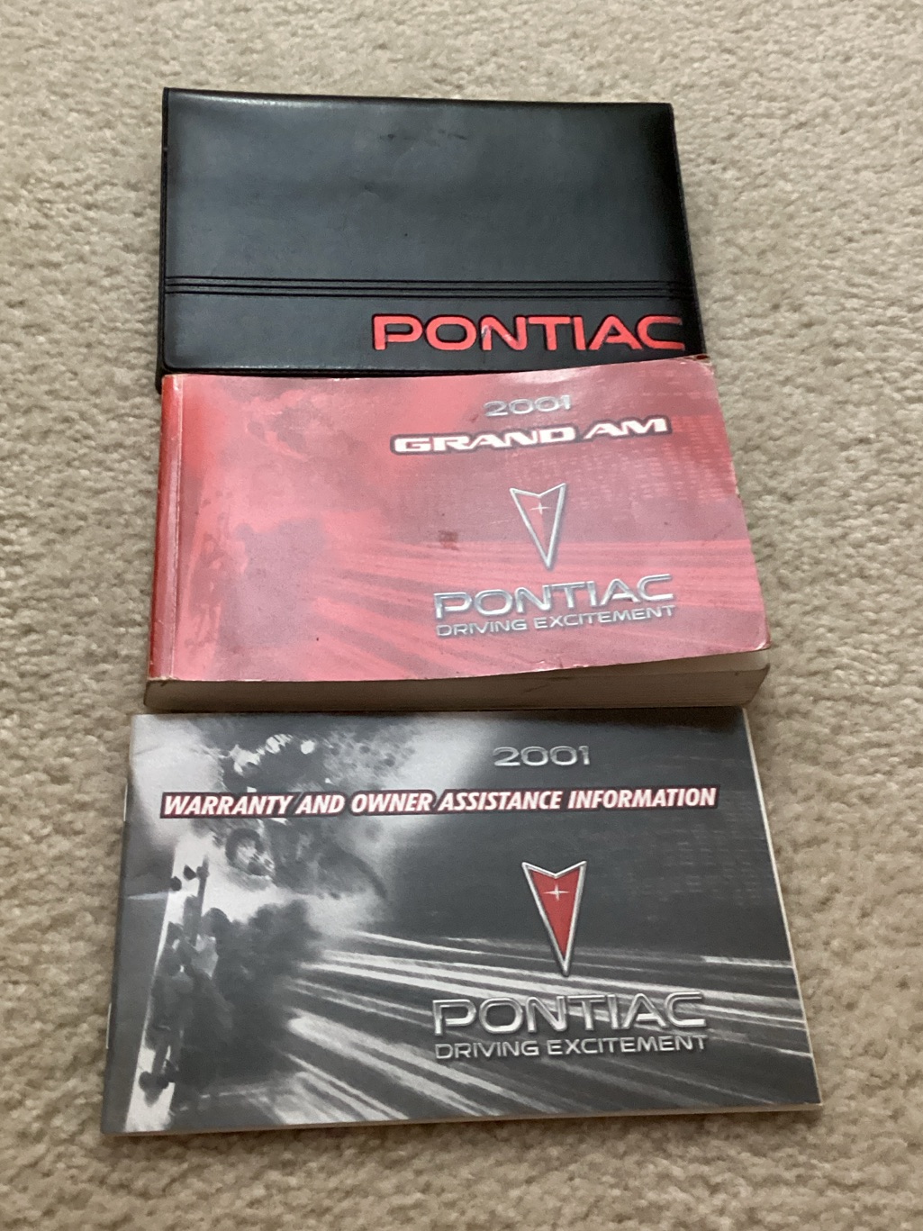 2001 Pontiac Grand Am Owner&acirc;s Manual  Warranty Booklet WCase